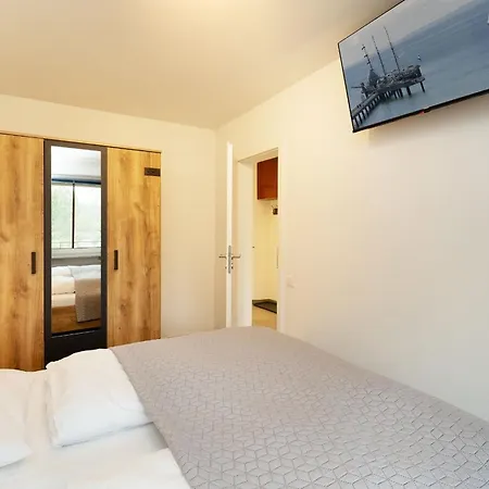 Hanseat Sonnenaufgang * Grömitz